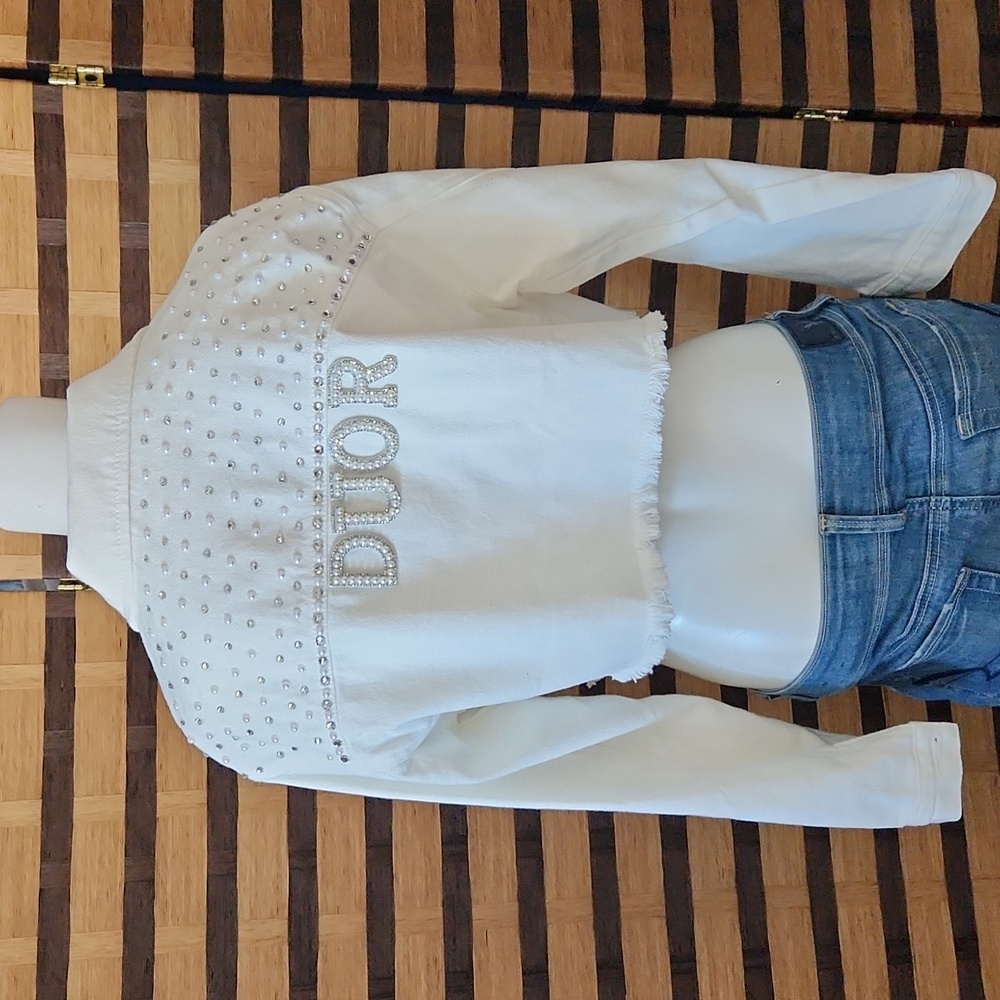 READ!! Custom made pearls & diamond crop jean jacket NWOT